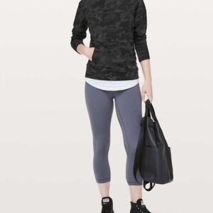 Lululemon scuba crew camo pullover Size 4